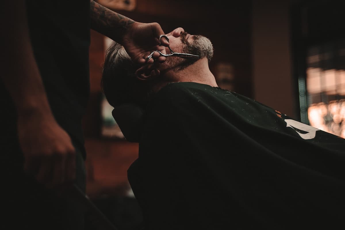Nikhar Mens Parlour Craftsmanship Atmosphere